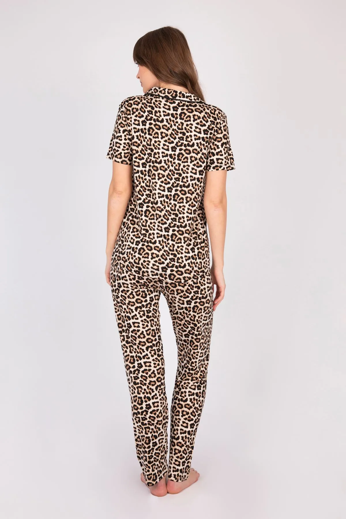 Kadın Leopar Desenli Gömlek Yaka Kısa Kollu Düğmeli Yumuşak Dokulu Pamuklu Pijama Takımı