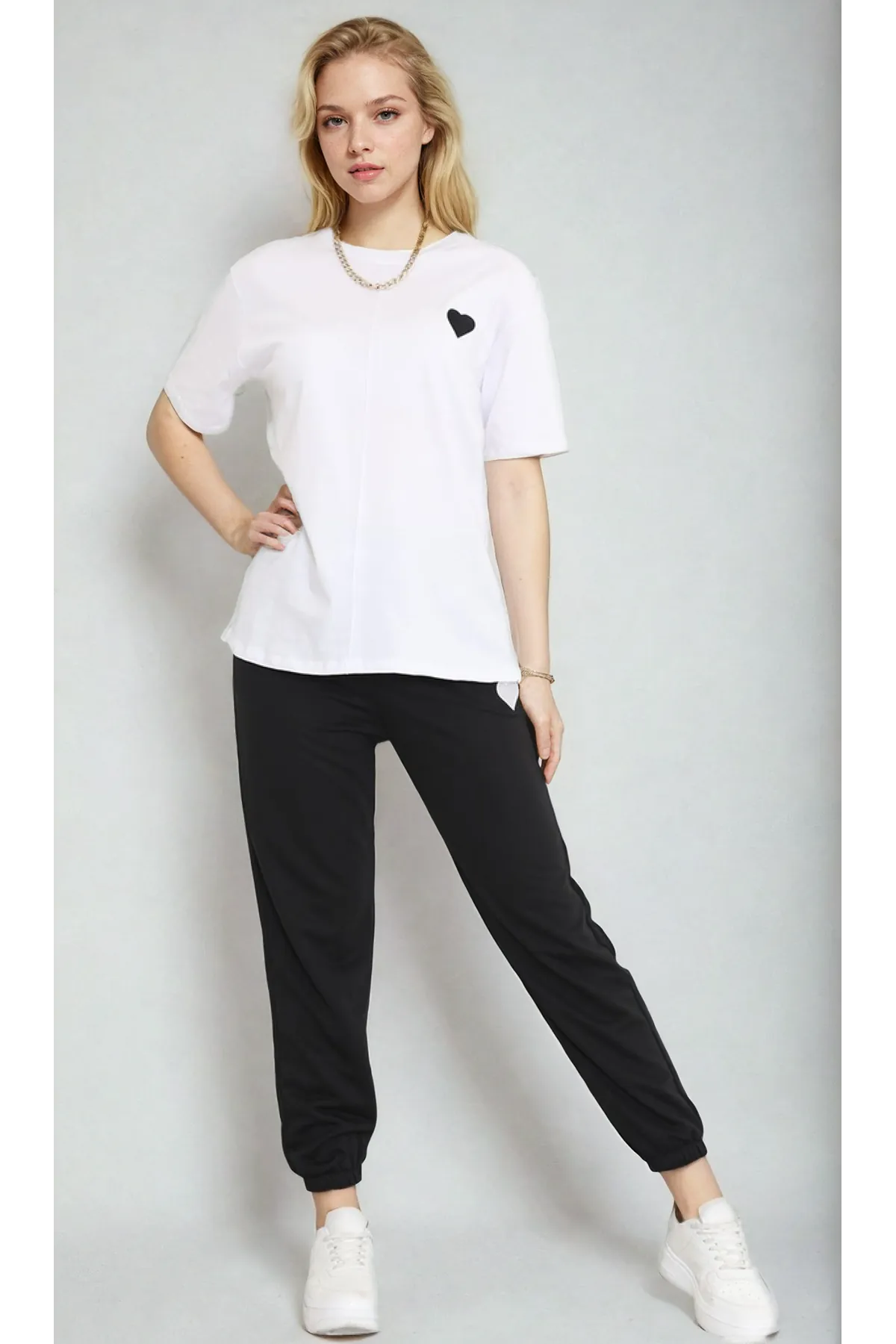 Women's Black and White Heart Patterned Tracksuit Set