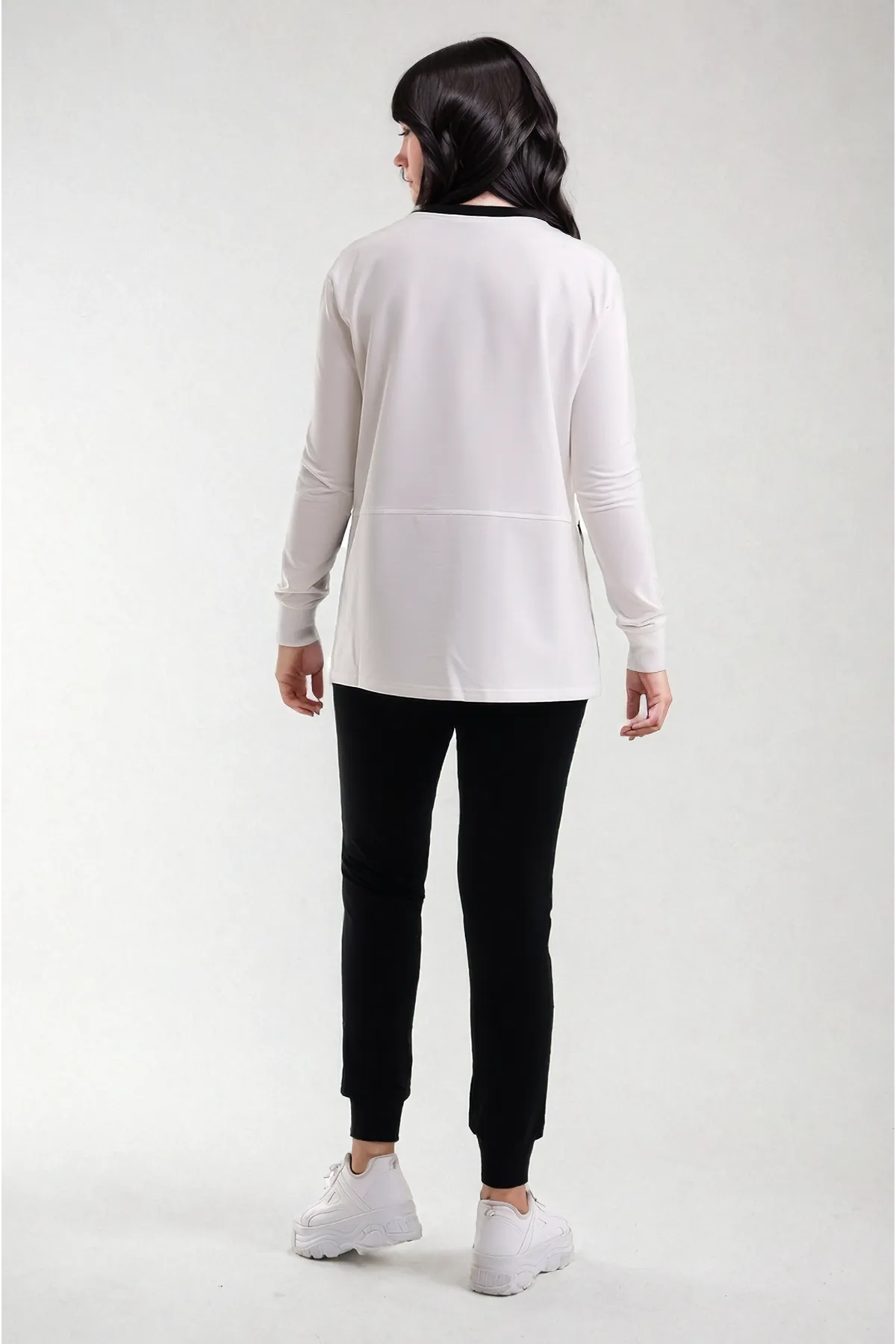 Women's Black and White Plus Size Sweatsuit Set