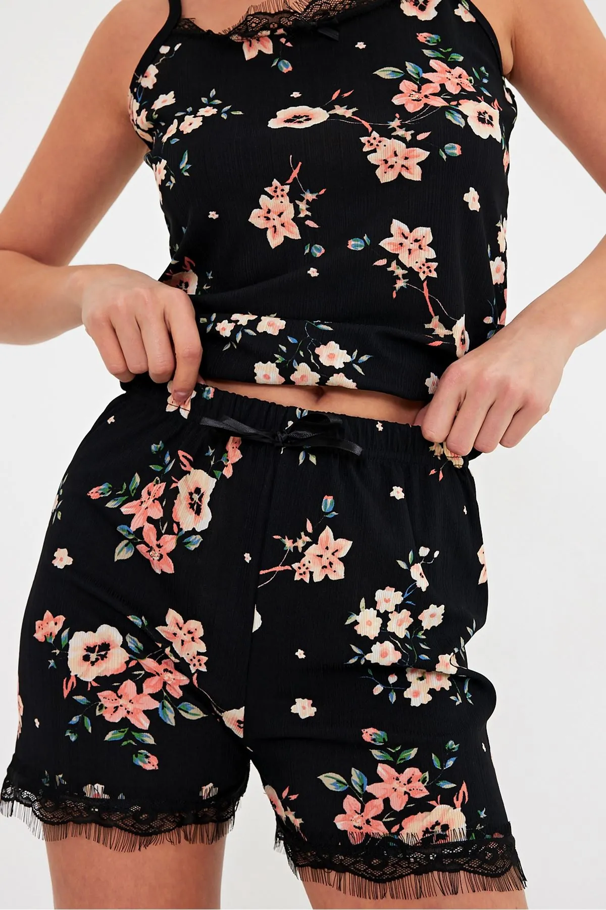 Women's Floral Pattern Strap Sleeveless Black Cotton Summer Pyjama Set