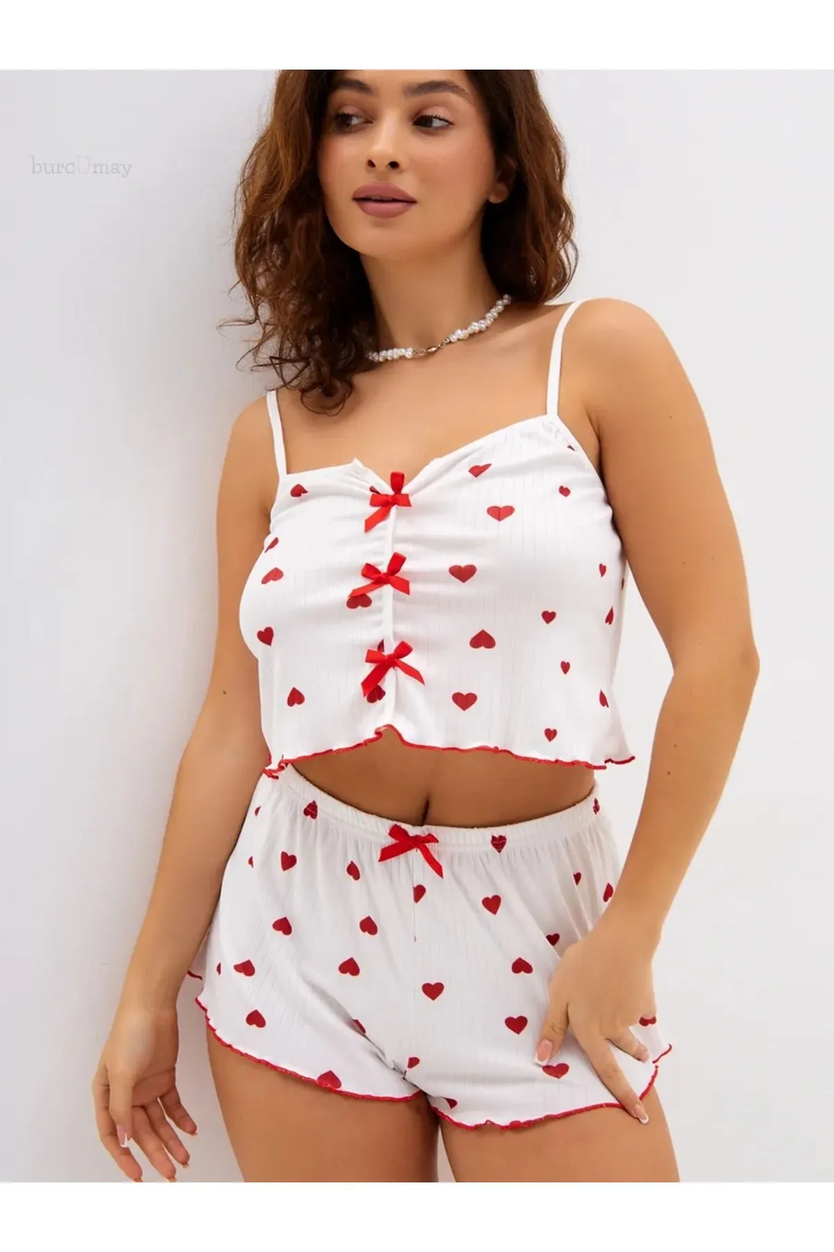 Kadın Kalp Desenli Yazlık Şortlu Askılı Kolsuz Desenli Beyaz Mini Crop Seksi Pijama Takımı
