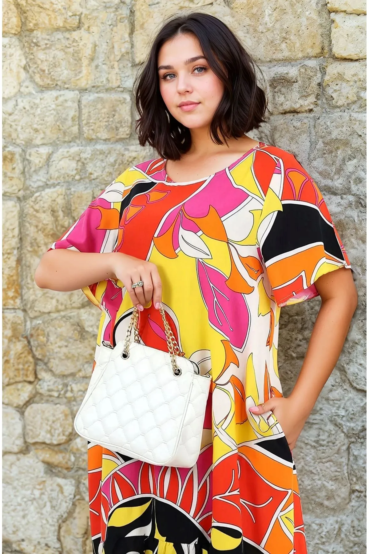 Women's Plus Size Bold Leaf Print Viscose Midi Dress — Round Neck, Pockets & Frill Hem