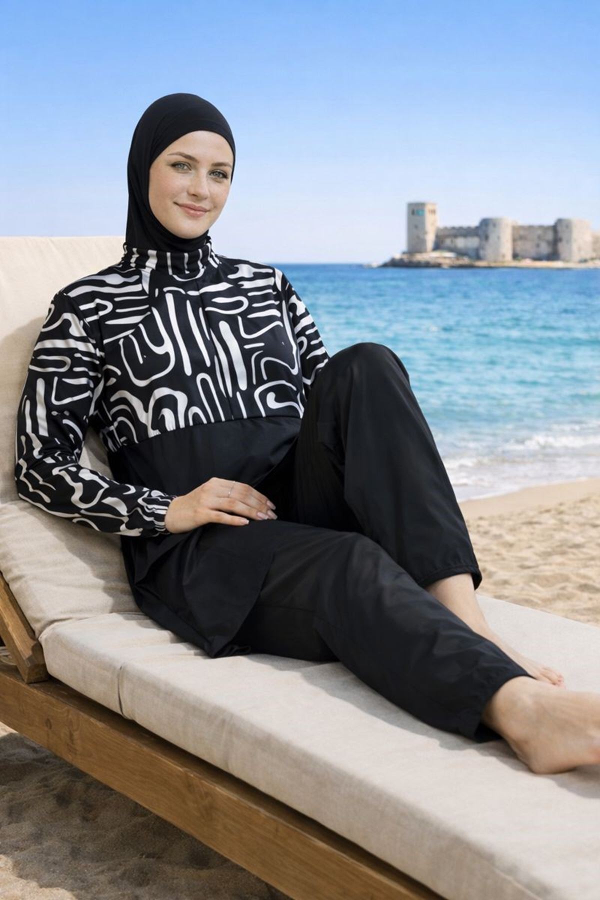Tam Kapalı Paraşüt Kumaş Siyah Desenli Tesettür Mayo Takımı Haşema