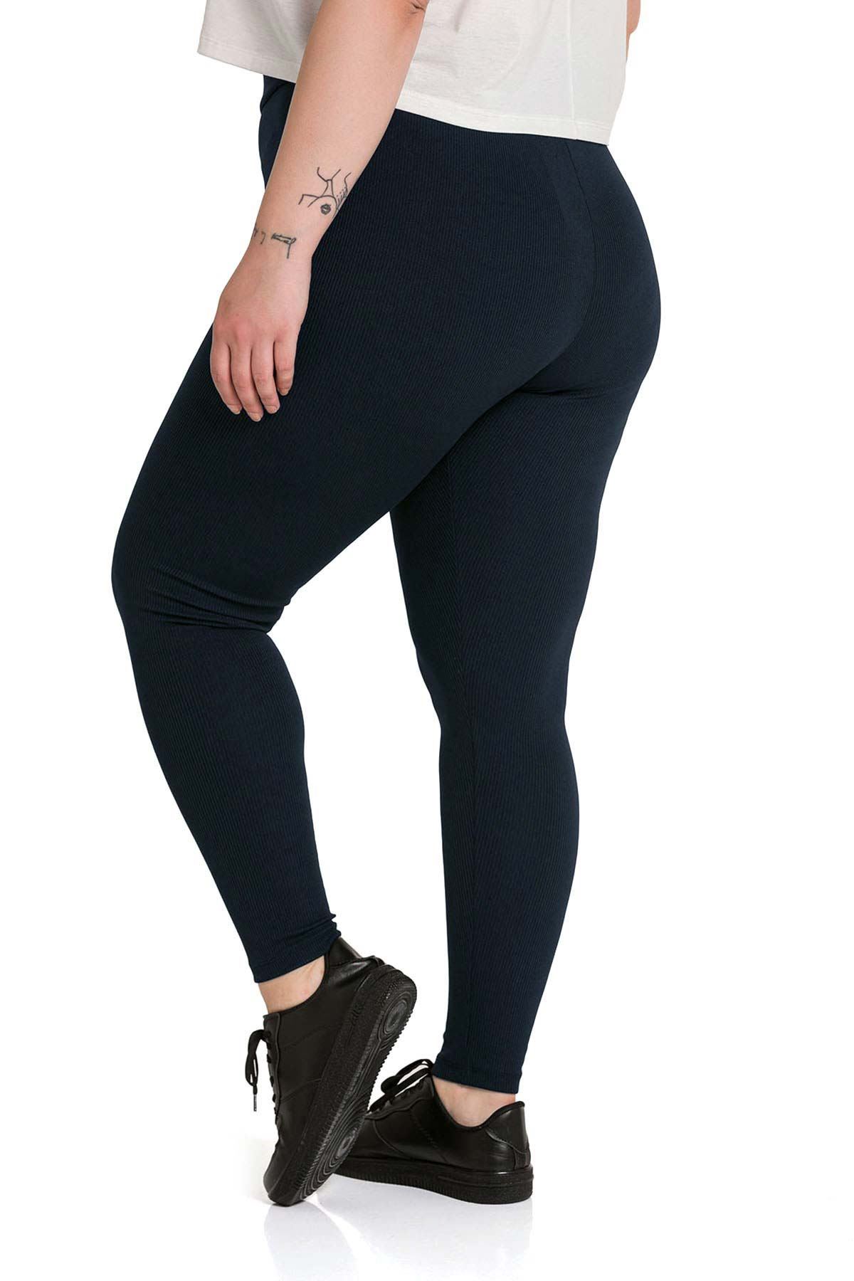 Kadın Siyah Pamuklu Fitilli Büyük Beden Tayt