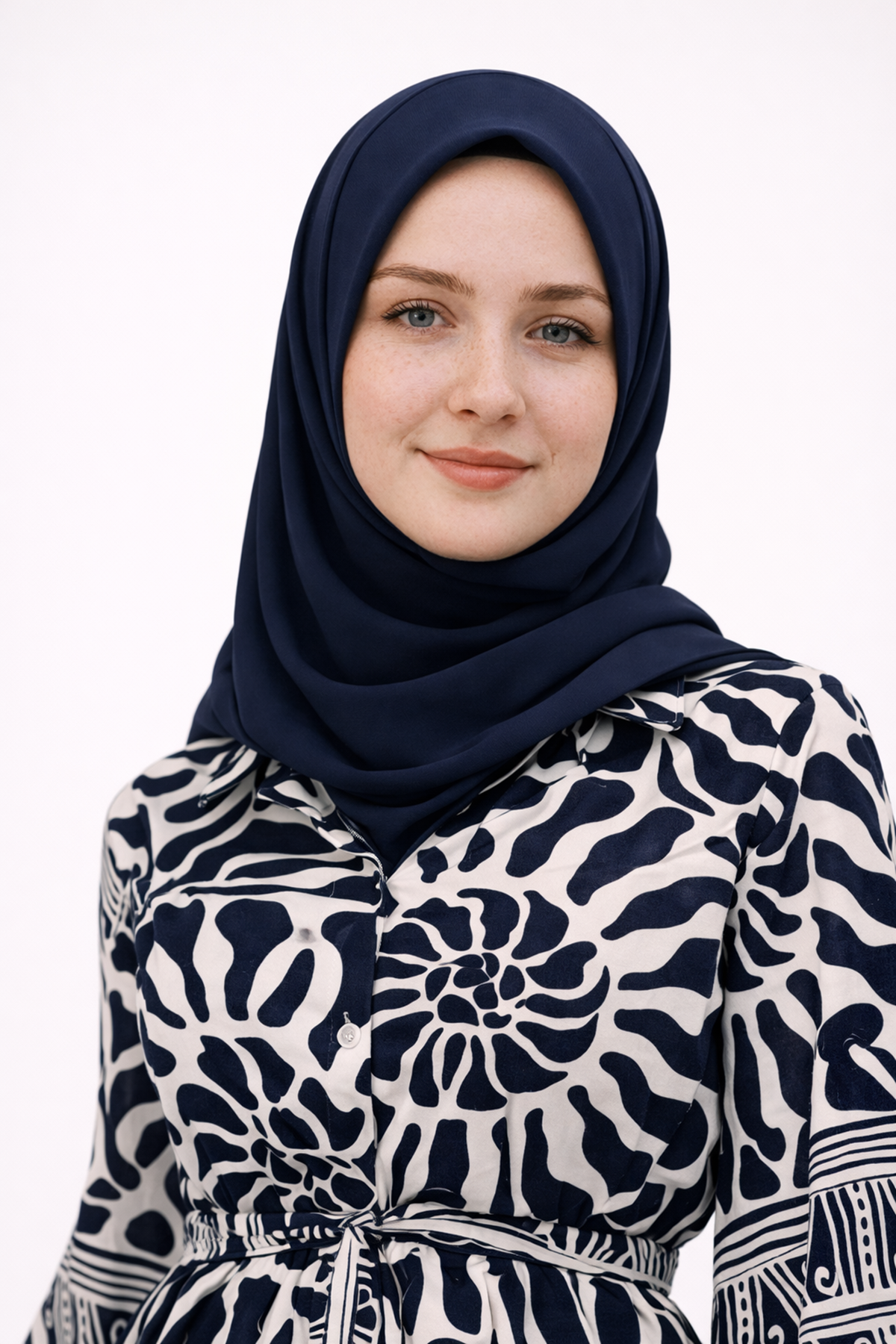 %100 Pamuklu Cepli ve Beli Kemerli Yazlık Tasarım Desenli Lacivert Gömlek Tesettür Elbise