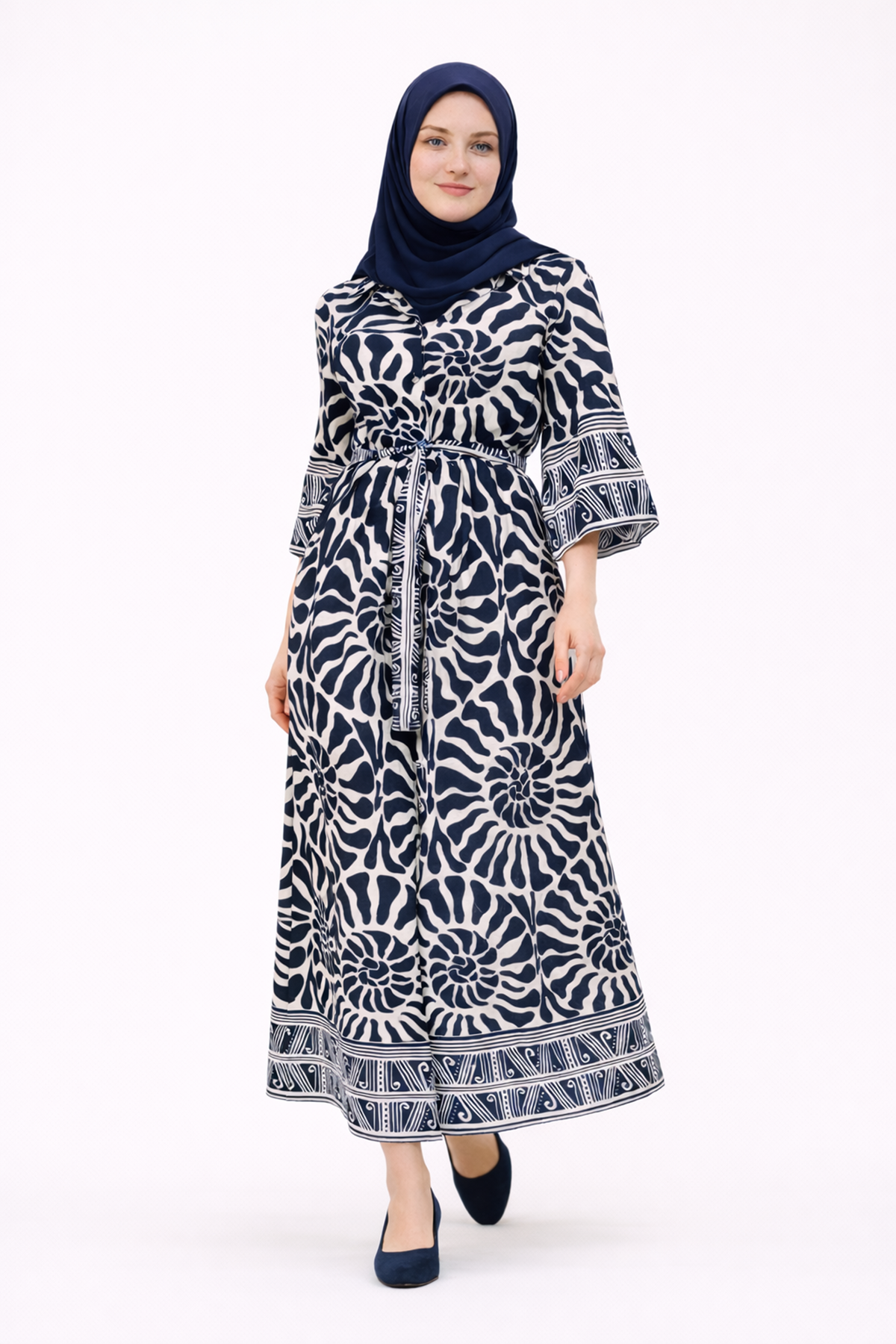 %100 Pamuklu Cepli ve Beli Kemerli Yazlık Tasarım Desenli Lacivert Gömlek Tesettür Elbise