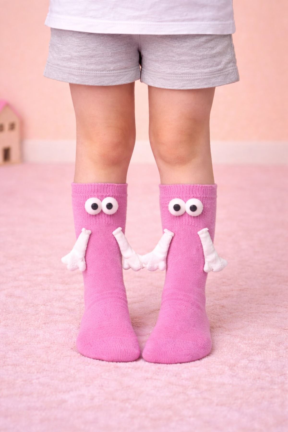 Pembe El Ele Tutuşan Mıknatıslı 3D Çocuk Çorap Pamuklu