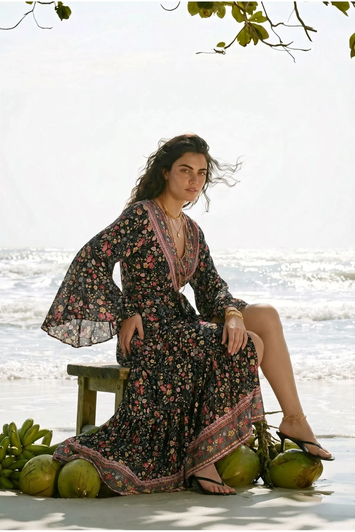 Çiçekli Siyah Viskon Kimono Elbise Yazlık Uzun Kruvaze Yaka Kuşaklı Bohem Model