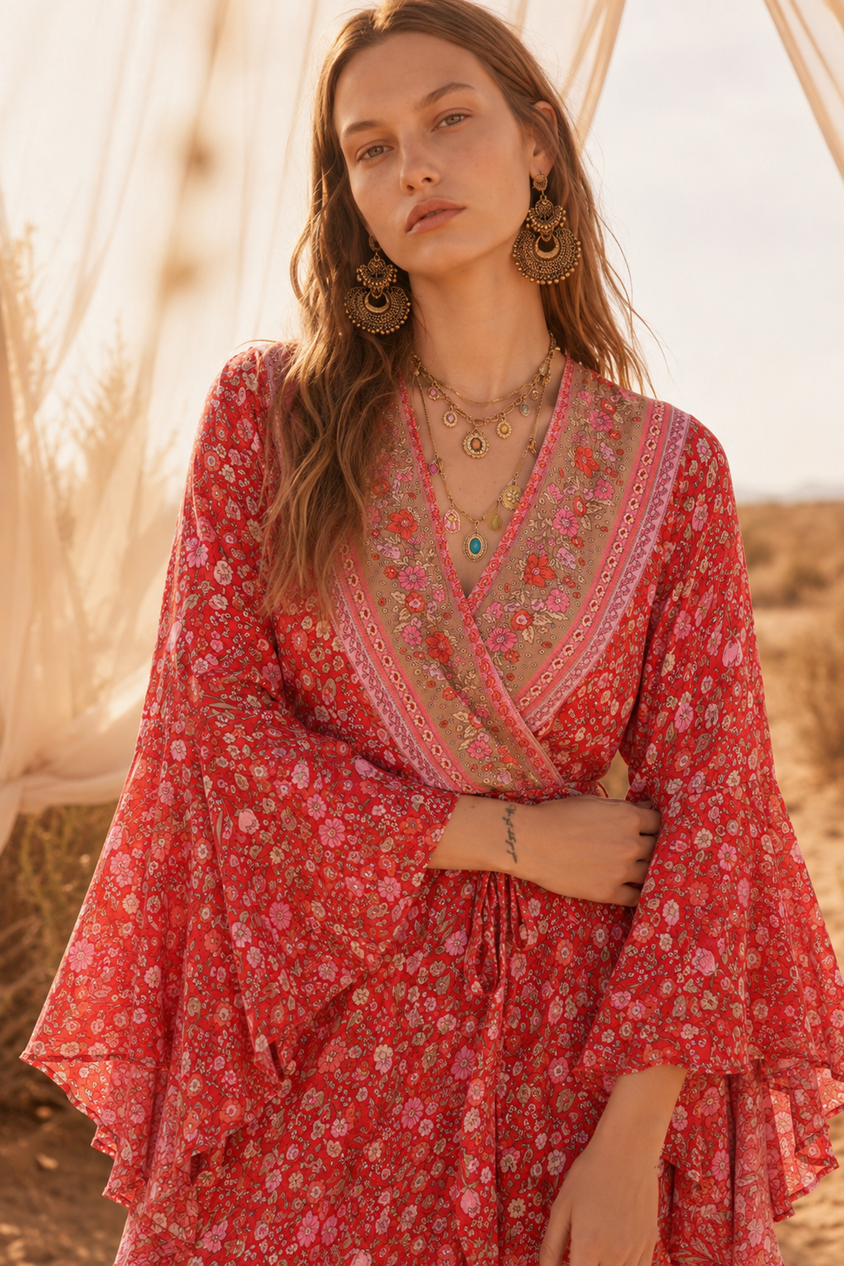 Kırmızı Çiçekli Viskon Kimono Elbise Yazlık Uzun Kruvaze Yaka Kuşaklı Bohem Model