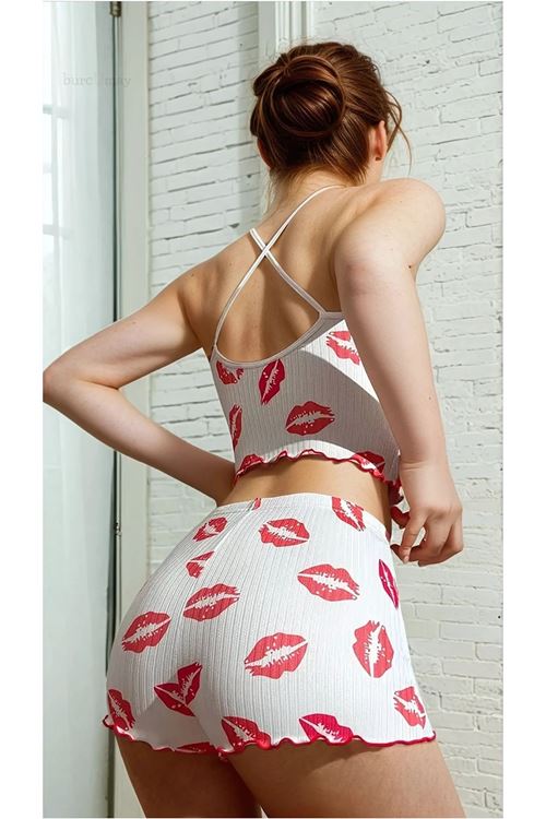 Kadın Beyaz Yazlık Şortlu Askılı Kolsuz Desenli Mini Crop Pijama Takımı