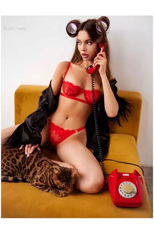 Women's Red Bow Detailed Sexy Fantasy Bra Thong Panty Lingerie Set