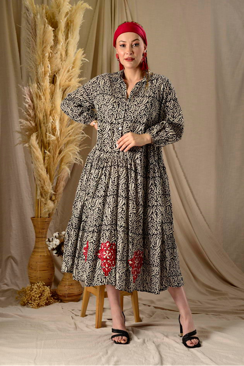  Kadın Desenli Siyah İşlemeli Pamuklu Maxi Cepli Uzun Gömlek Elbise