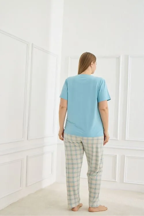 Kadın Ekose Desenli Mavi Kısa Kollu Yumuşak Dokulu Milan Kumaş Yazlık Büyük Beden Pijama Takımı