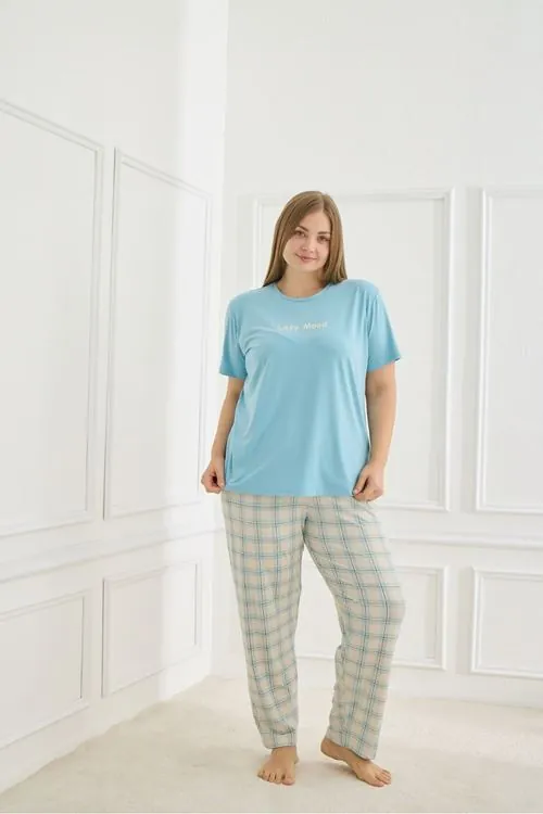 Kadın Ekose Desenli Mavi Kısa Kollu Yumuşak Dokulu Milan Kumaş Yazlık Büyük Beden Pijama Takımı
