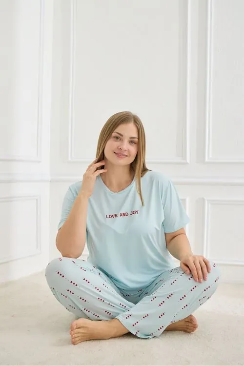 Kadın Desenli Mavi Kısa Kollu Esnek Yumuşak Dokulu Milan Kumaş Yazlık Büyük Beden Pijama Takımı