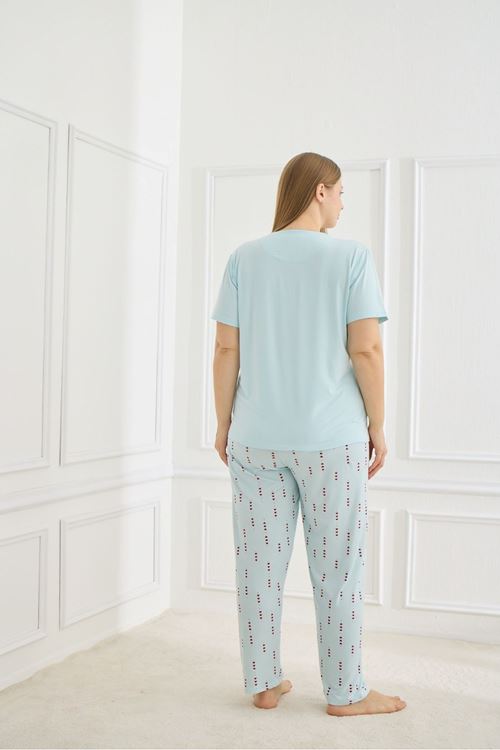 Kadın Desenli Mavi Kısa Kollu Esnek Yumuşak Dokulu Milan Kumaş Yazlık Büyük Beden Pijama Takımı