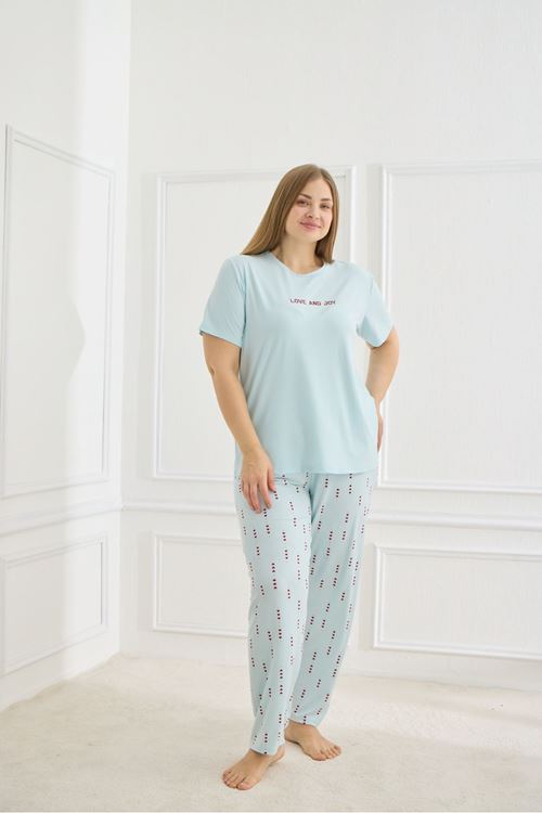 Kadın Desenli Mavi Kısa Kollu Esnek Yumuşak Dokulu Milan Kumaş Yazlık Büyük Beden Pijama Takımı