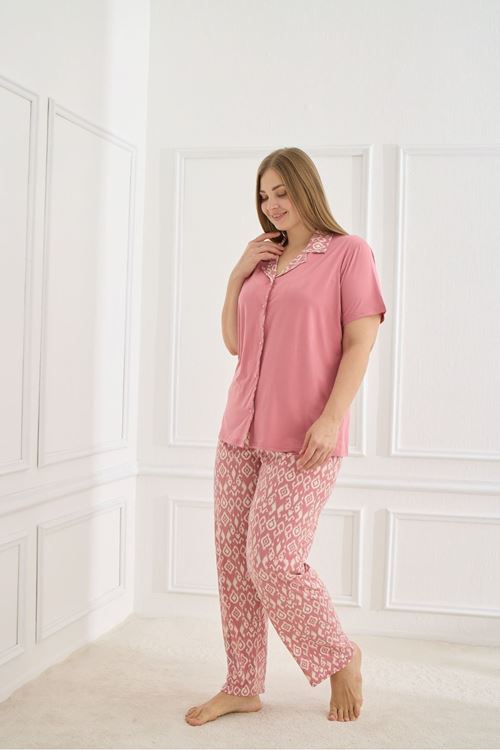 Kadın Milan Kumaş Gömlek Yaka Esnek Kısa Kollu Yumuşak Dokulu Pembe Yazlık Büyük Beden Pijama Takımı