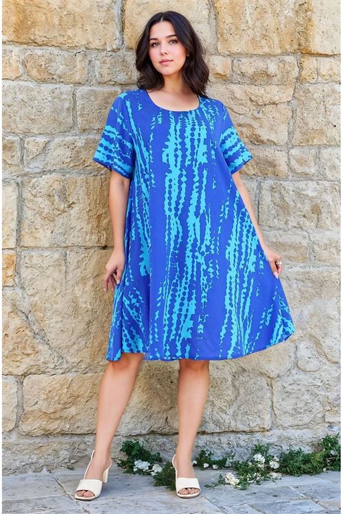 Kadın Büyük Beden Kare Yaka Kısa Kol Desenli Midi Viskon Elbise Mavi İnce Plaj Tatil Elbisesi