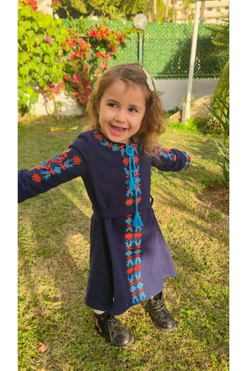Kışlık Kalın El İşi Nakışlı Pazen Kumaş Uzun Kol Püsküllü Lacivert Kız Çocuk Elbise