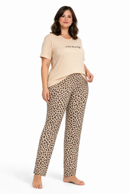 Büyük Beden Leoparlı Rahat Kesim Milan Kumaş Desenli Kadın Pijama Takımı 