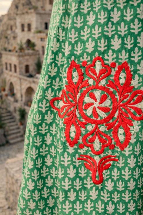 %100 Pamuklu Gizli Cepli ve Nakışlı Desenli Yeşil Hamile Gömlek Elbise