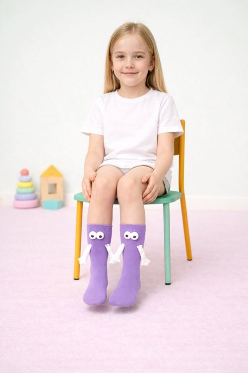 Lilac Hand-Holding Magnetic 3D Kids Socks Cotton