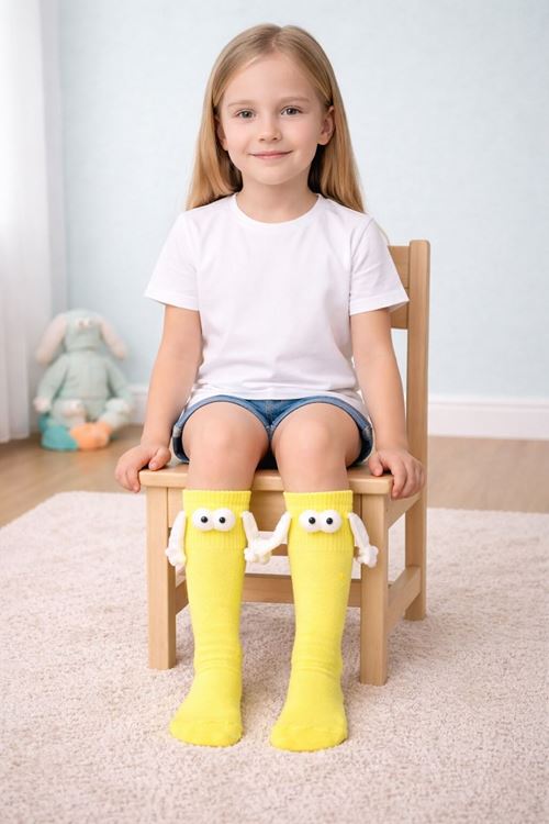 Magnetic Yellow Kids Socks – Soft Cotton Unisex Design for Boys and Girls