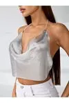 Kadın Gri Gümüş Parlak Taşlı Payetli Mini Crop Kayık Yaka Seksi Zincirli Bluz Zırh Büstiyer