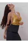 Kadın Gold Parlak Taşlı Payetli Mini Crop Kayık Yaka Seksi Zincirli Bluz Zırh Büstiyer
