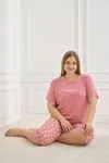 Yumuşak Dokulu Milan Kumaş Diz Altı Esnek Kısa Kollu Pembe Kadın Kapri Büyük Beden Pijama Takımı